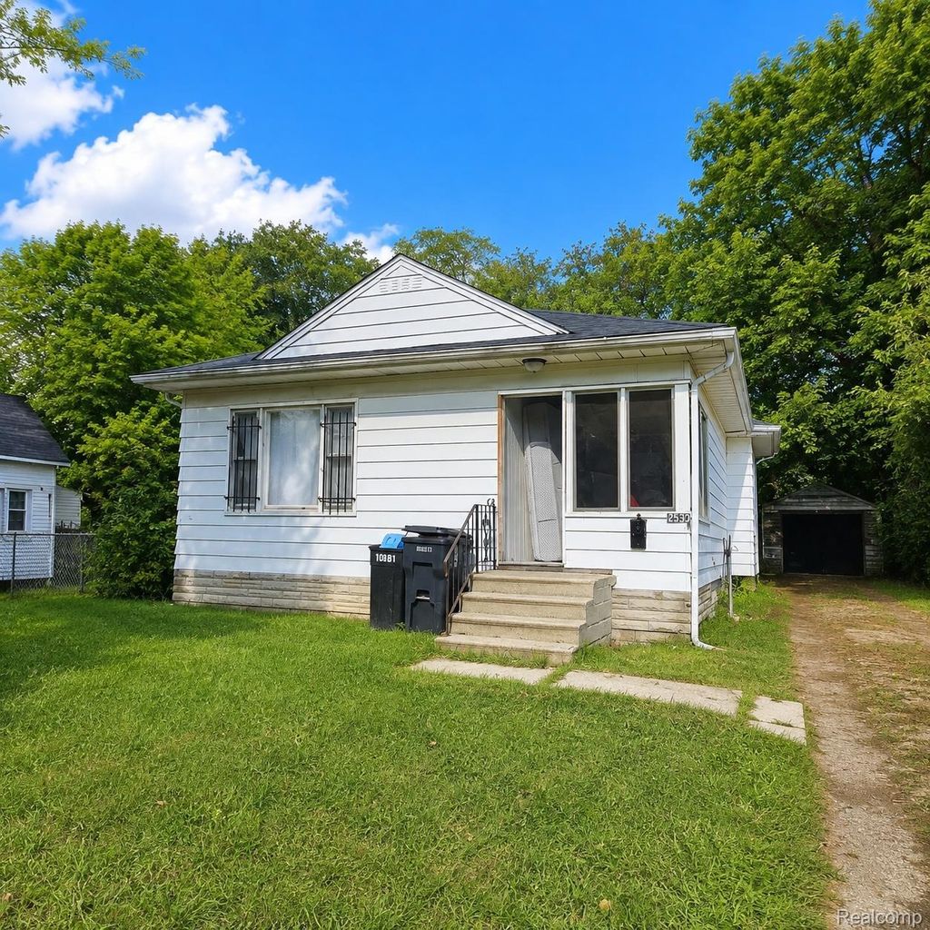 4520 Edwards Avenue, Flint city