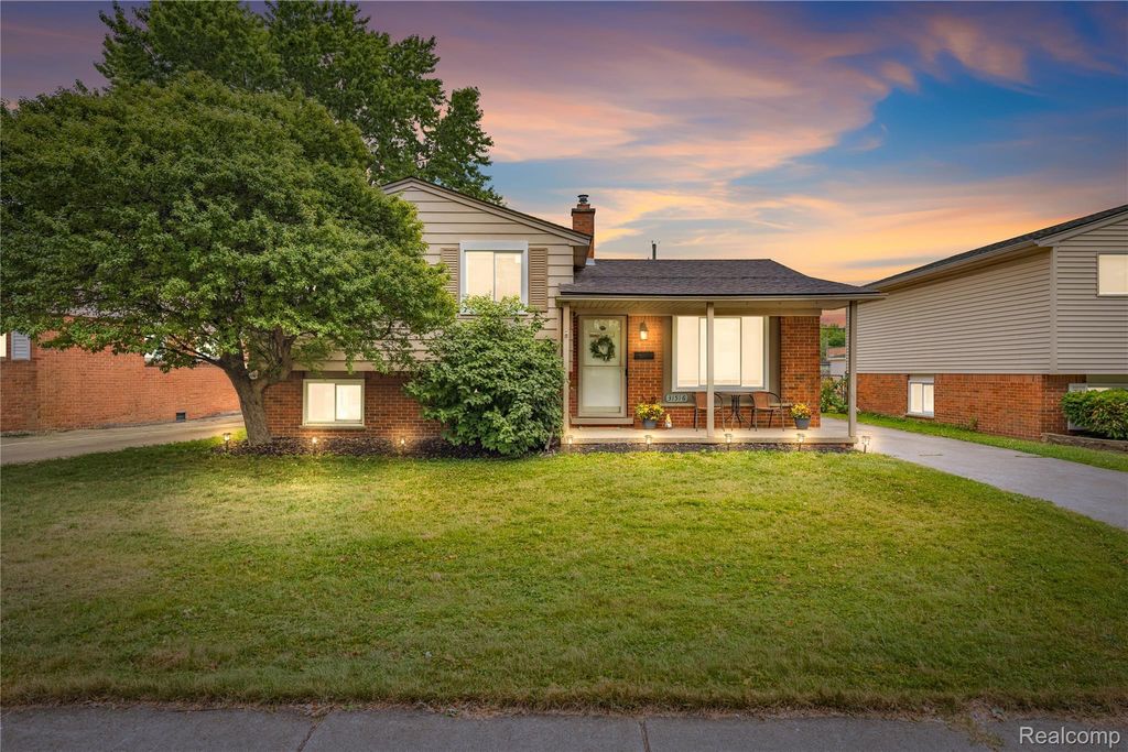 31516 Saint Margaret Street, St. Clair Shores city