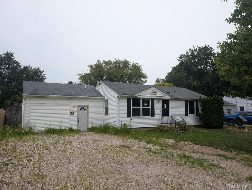 1334 Transue Avenue, Burton city
