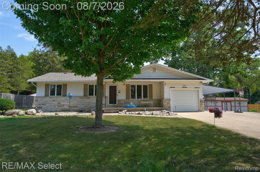 4484 Cedardale Lane, Flushing charter township