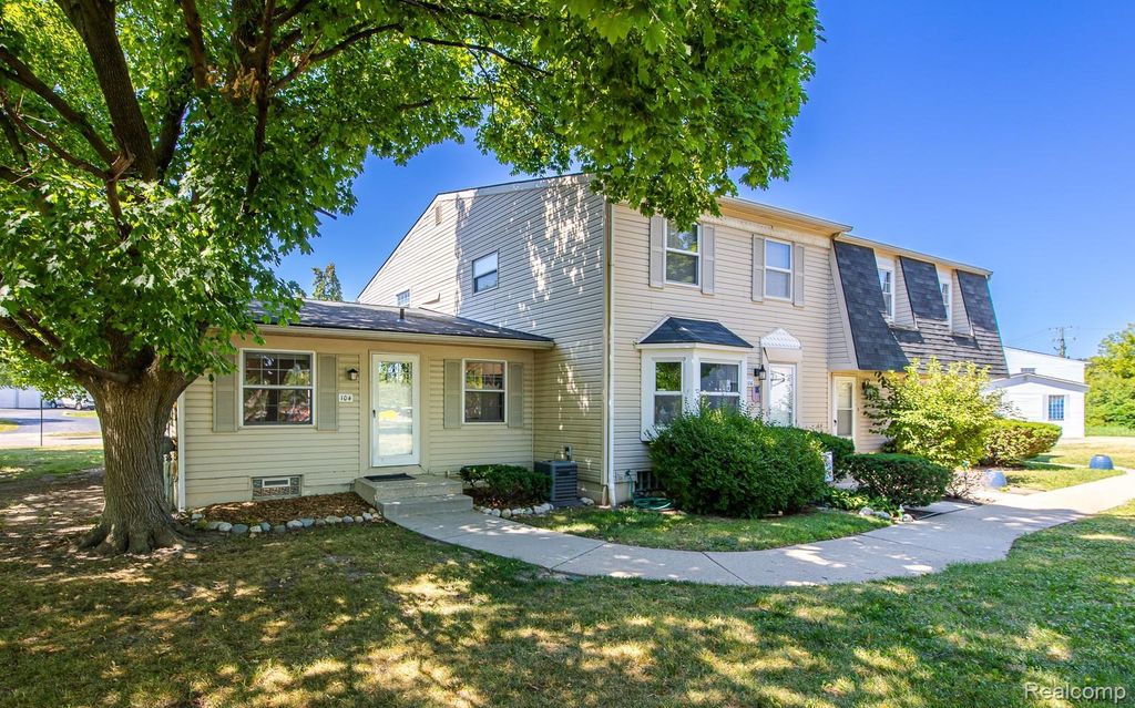 104 Lake Village Drive, Walled Lake