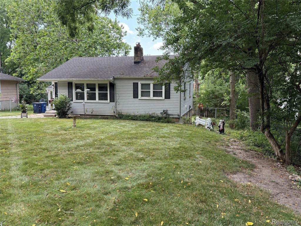 931 Mixtwood Street, Ann Arbor
