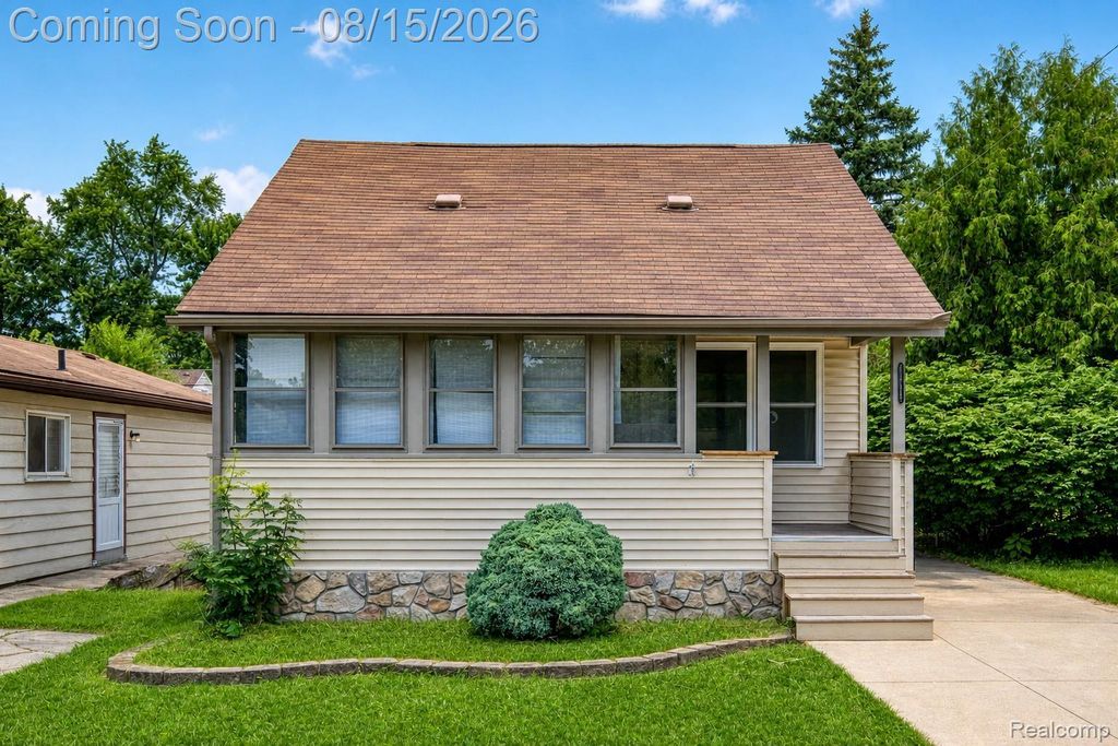 15852 Lola Drive, Redford charter township