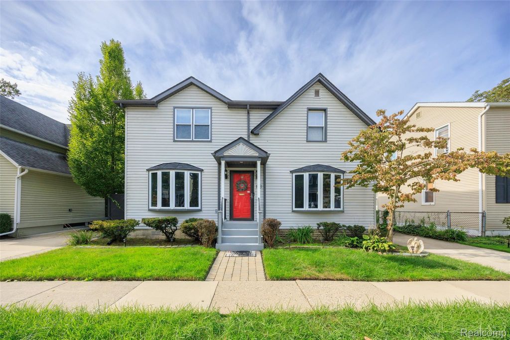 89 Muir Road, Grosse Pointe