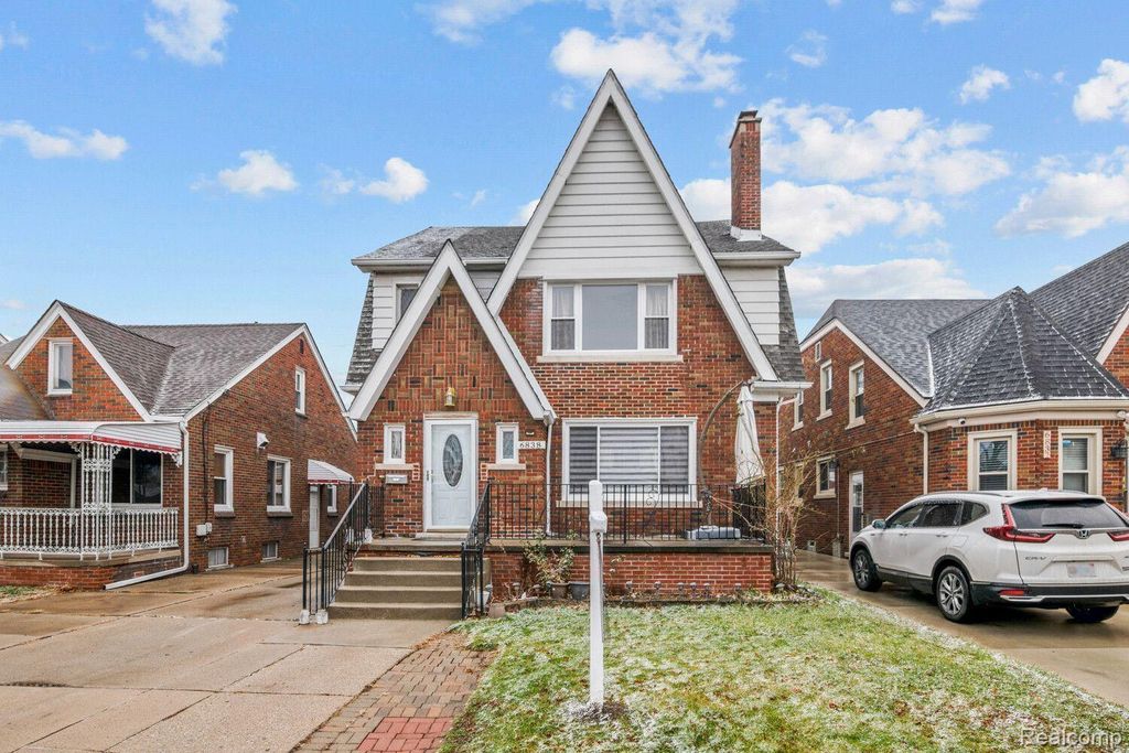 6838 Hartwell Street, Dearborn city