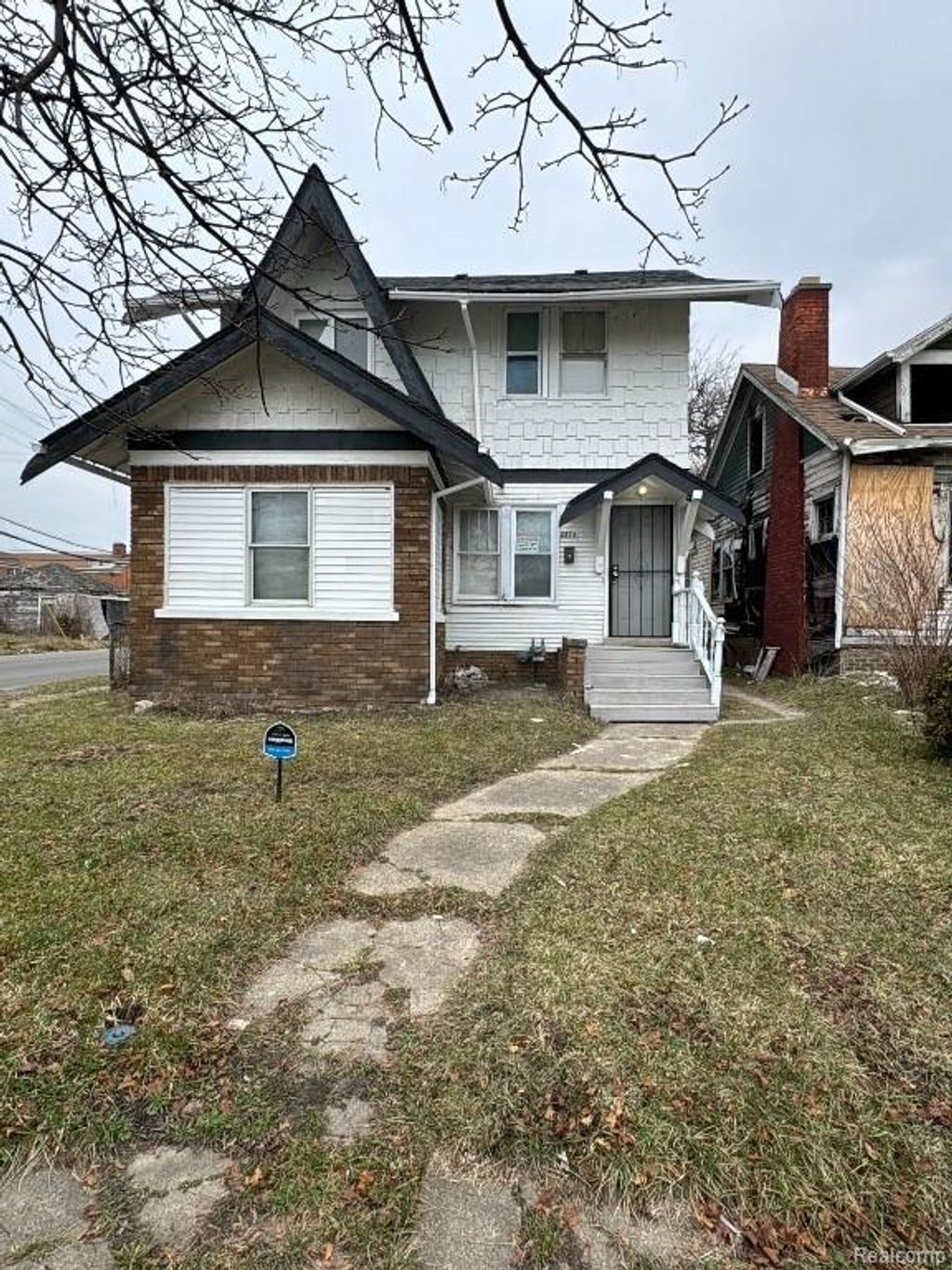 2376 Leslie Street, Detroit city