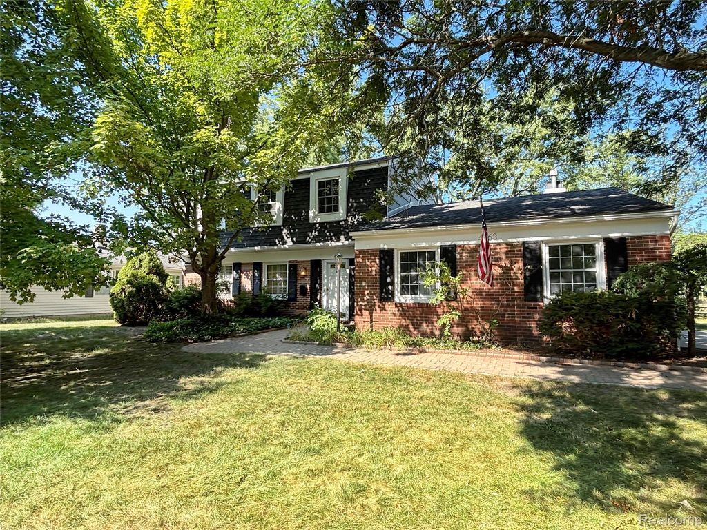 4663 Mill Pond Drive, Troy city