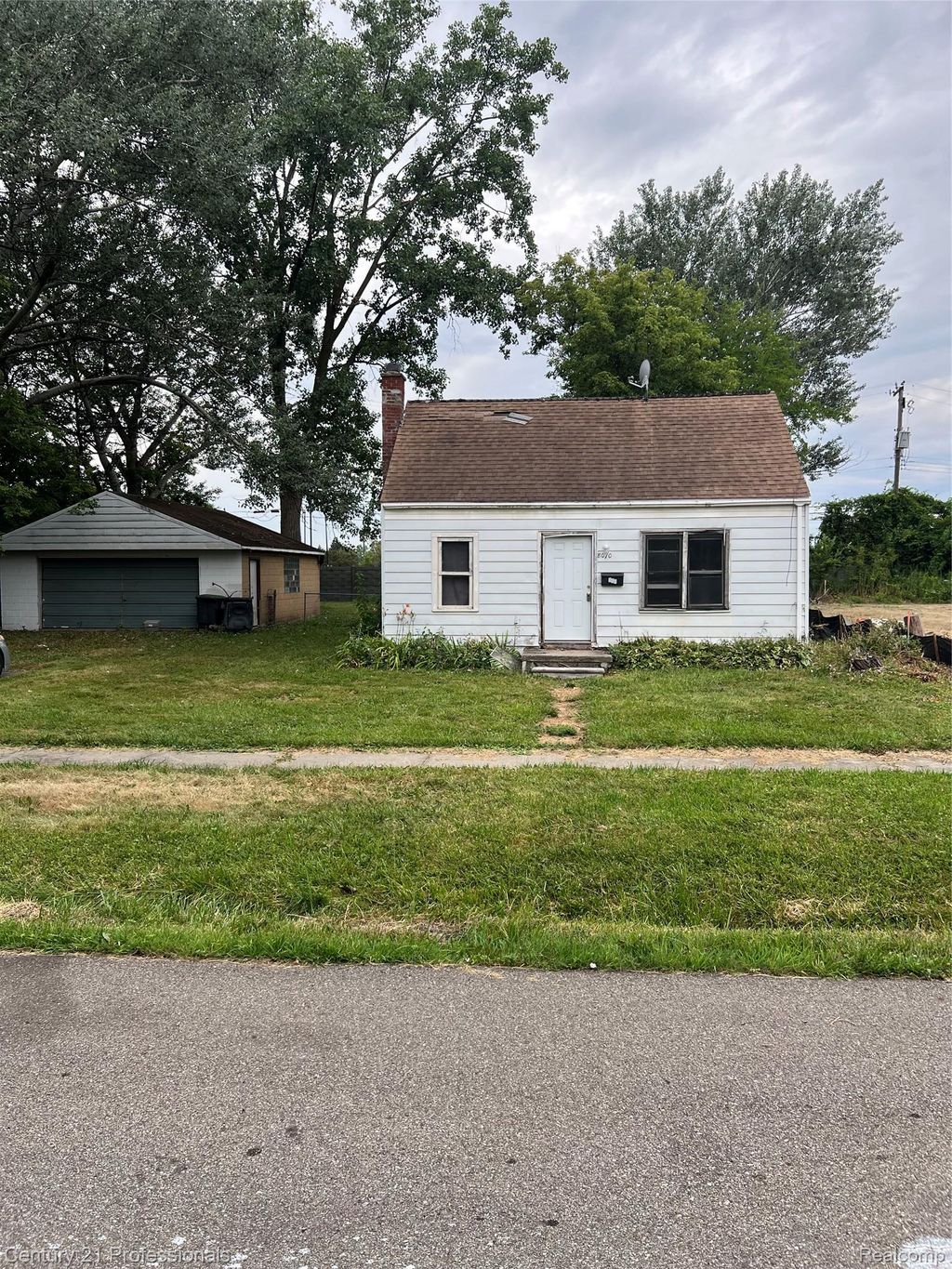 8070 Westpoint Street, Taylor city