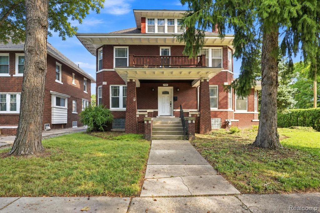 2400 Edison, Detroit city