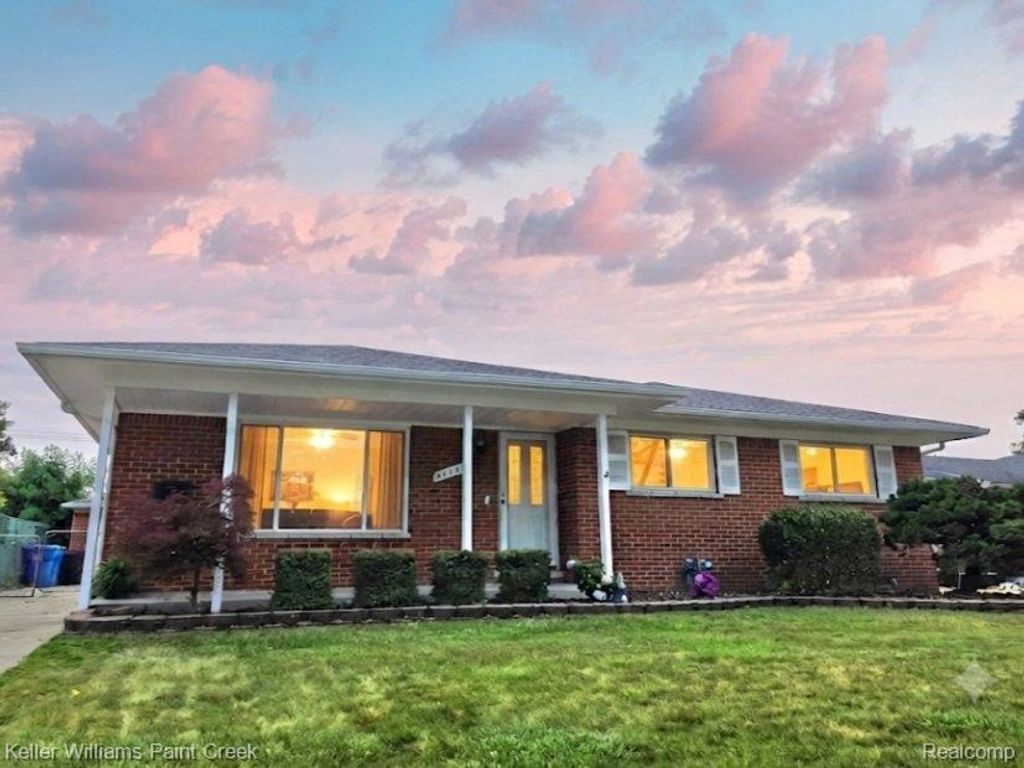 31527 Pinto Drive, Warren city