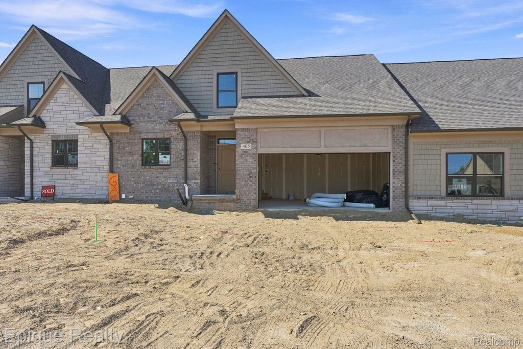 405 Cornerstone Drive 66, Oxford charter township