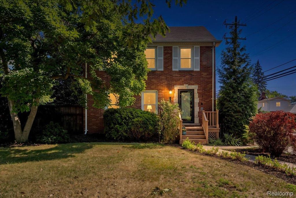 4300 Kensington Avenue, Detroit city