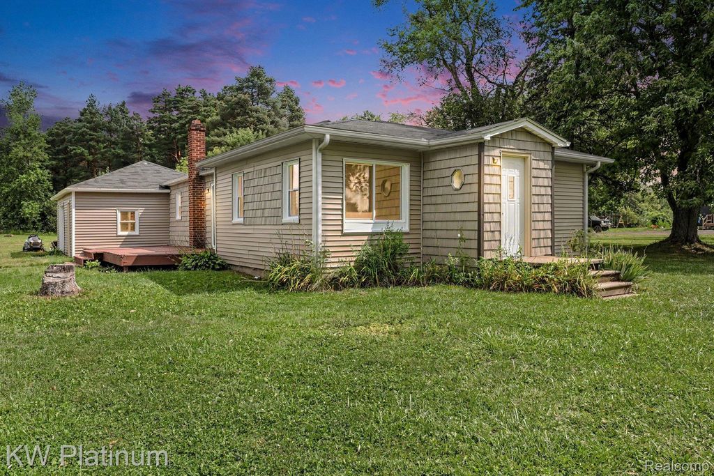 4560 Lapeer Road, Kimball