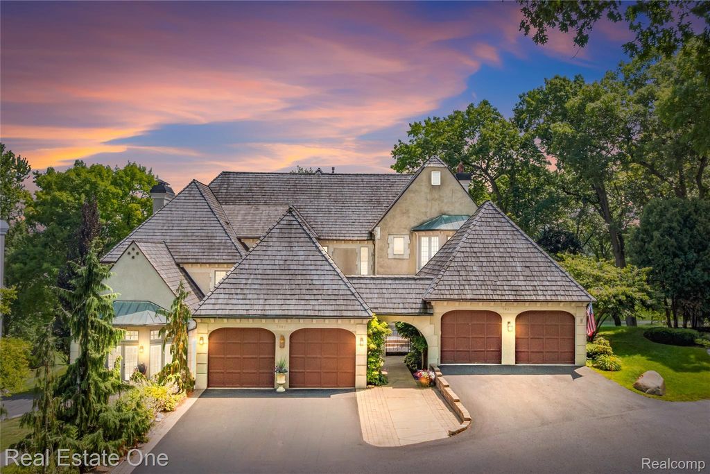 5443 Bristol Parke Drive, Clarkston