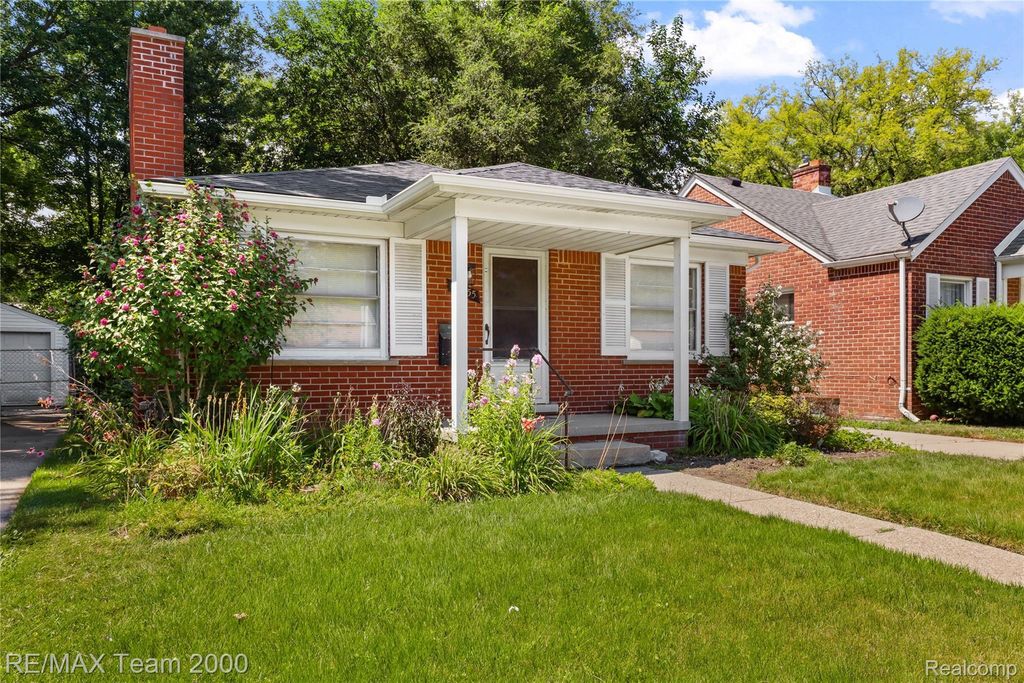 18655 Five Points Street, Redford charter township