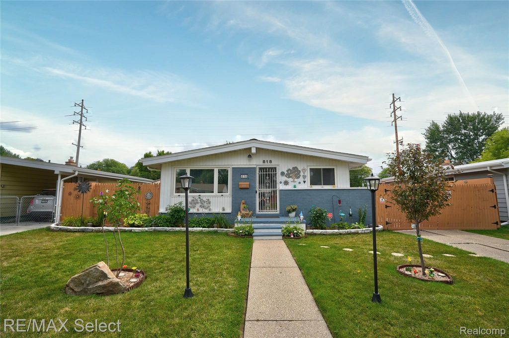 818 Mckeighan Avenue, Flint city