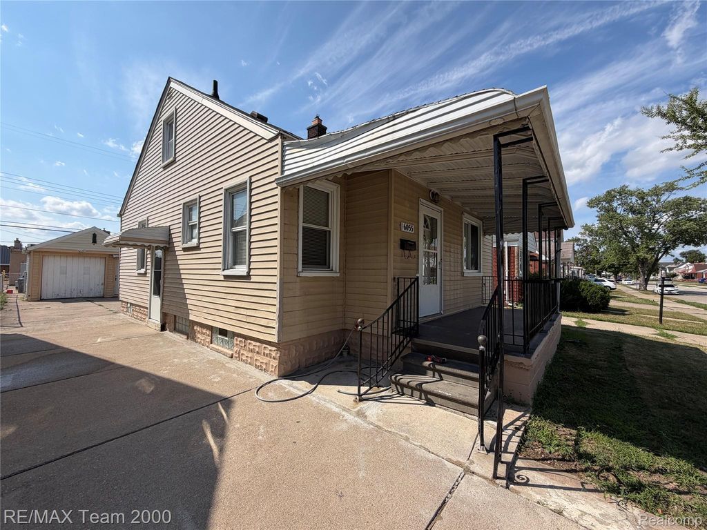 6055 Kendal Street, Dearborn city