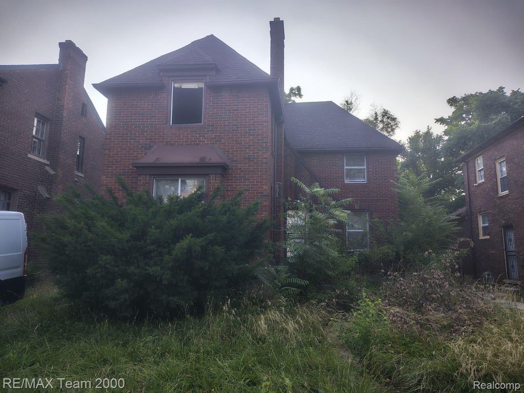 13960 Montrose Street, Detroit city