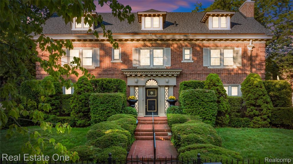 1764 Seminole, Detroit city