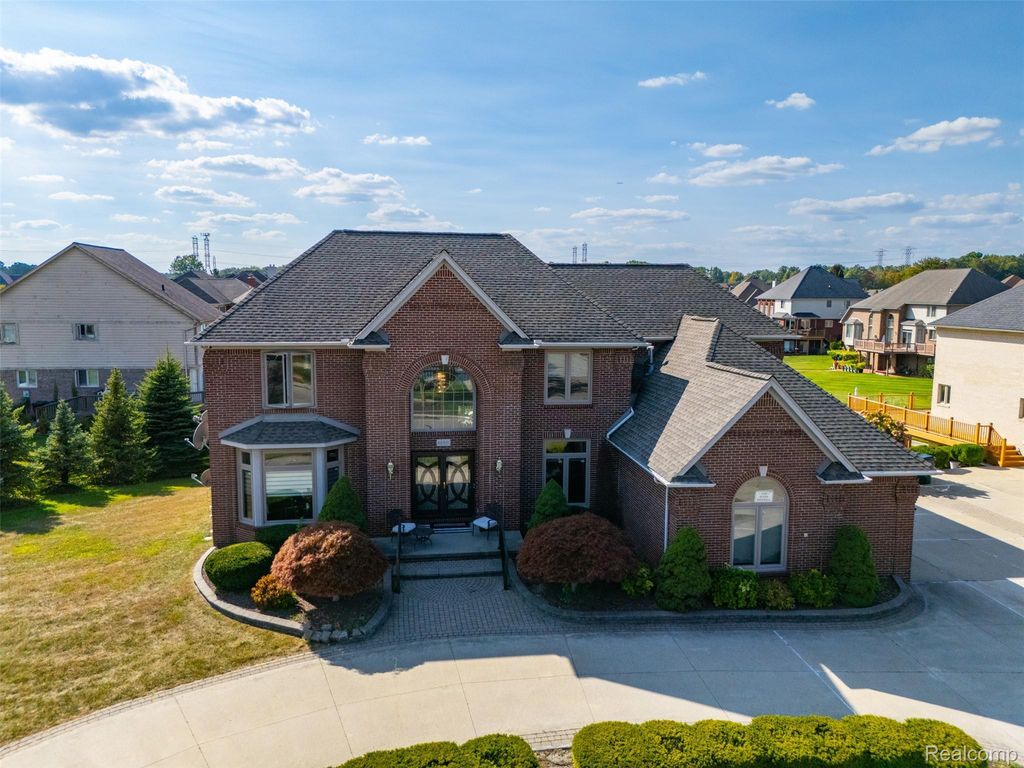 49501 Sandra Drive, Shelby charter township