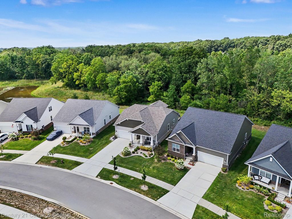 3631 Park Creek Lane 50, Canton charter township