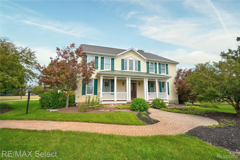 8211 Burleigh Road, Atlas township