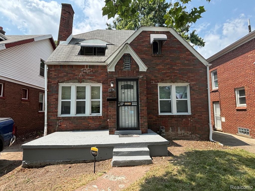 15821 Indiana Street, Detroit city