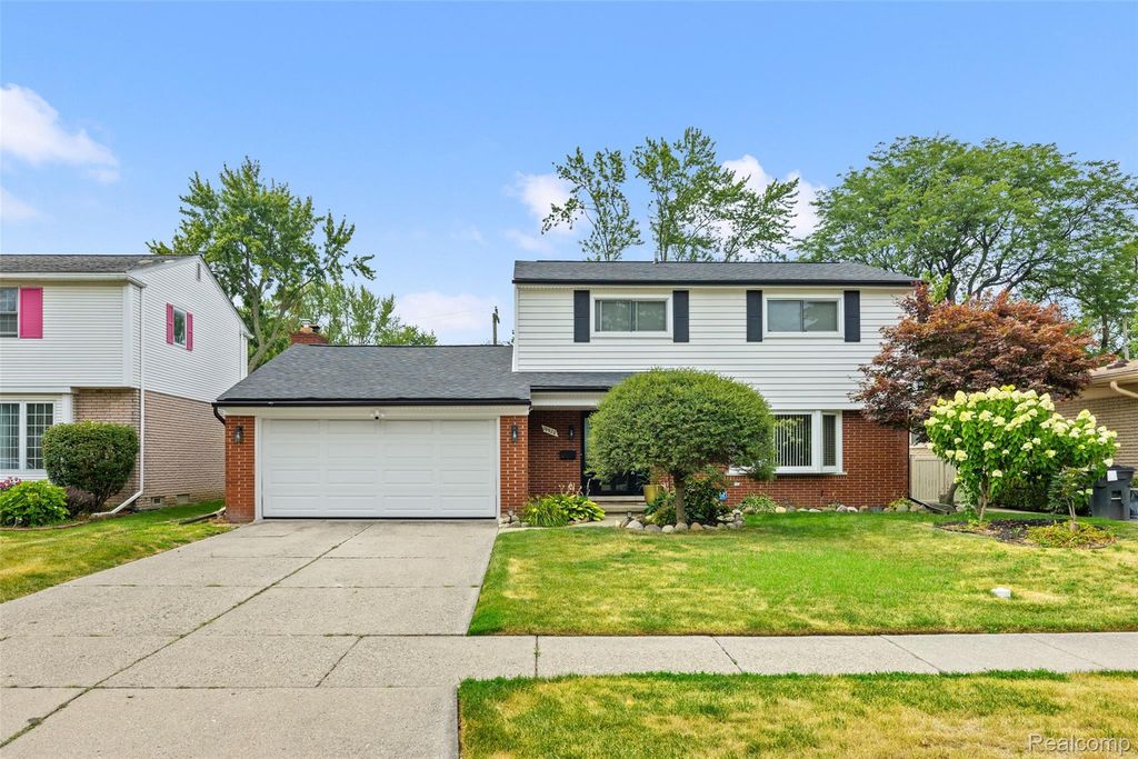 19928 Fleetwood Drive, Harper Woods city