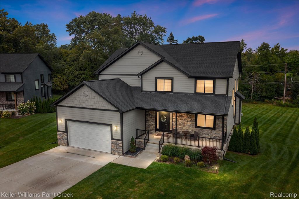 307 Kendry, Bloomfield Hills city