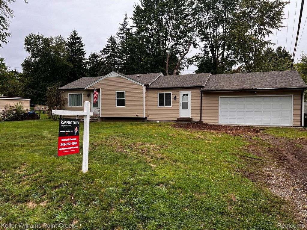 2244 Hammerslea Road, Orion charter township