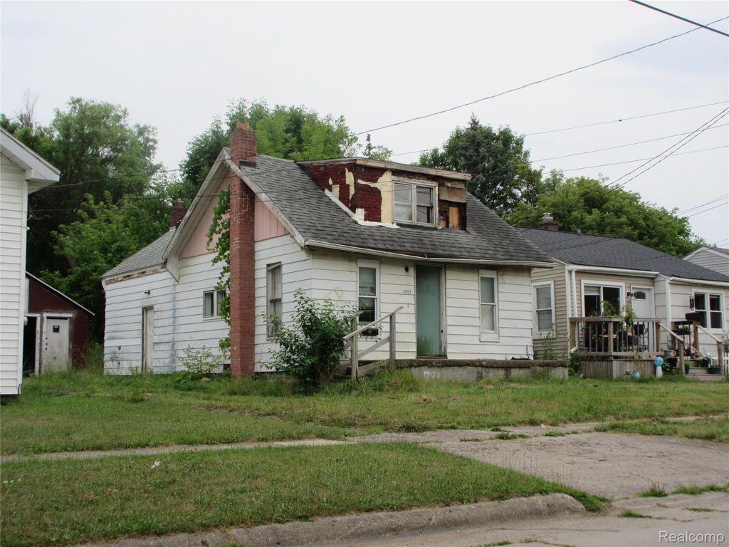 3609 Whitney Avenue, Flint city