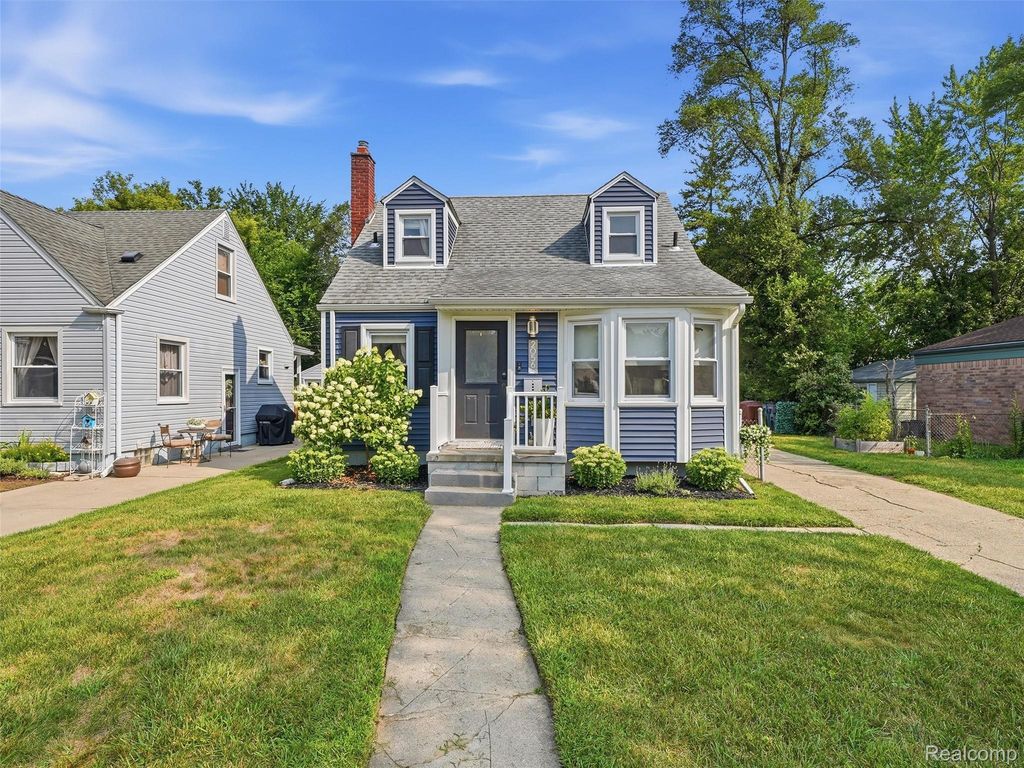 2056 Cambridge Road, Berkley city