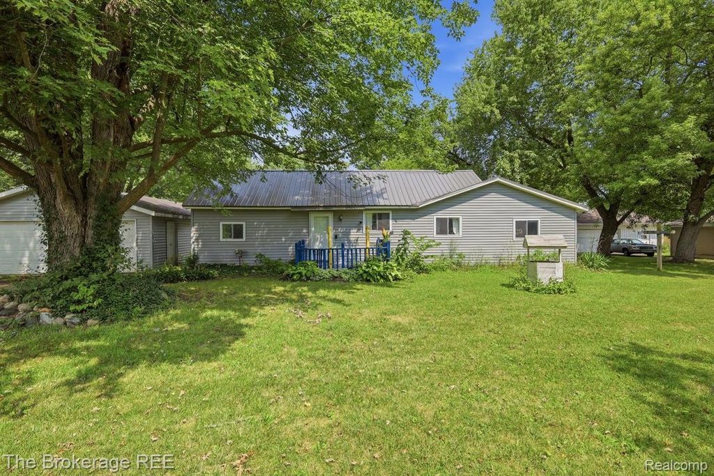 10135 Clark Road, Richfield township