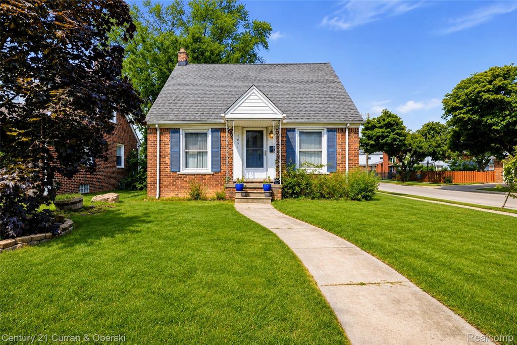 1651 Nightingale Street, Dearborn city