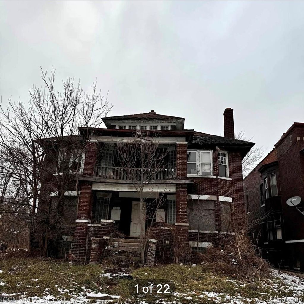 224 Elmhurst Street, Highland Park city