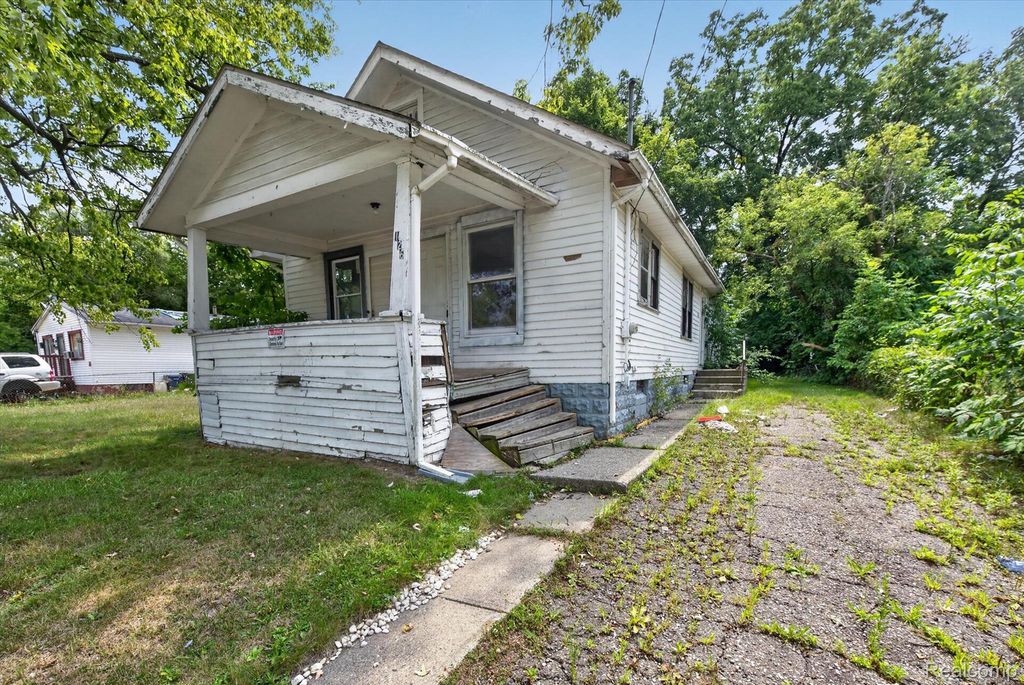 126 E Gracelawn Avenue, Flint city