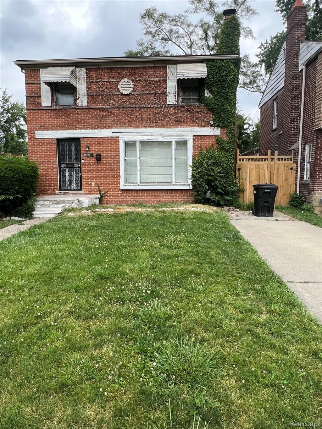 10526 W Outer Drive, Detroit city