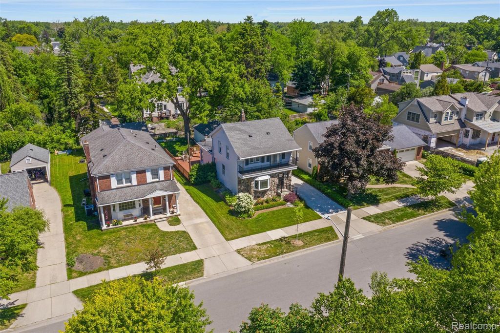 10504 Borgman Avenue, Huntington Woods city