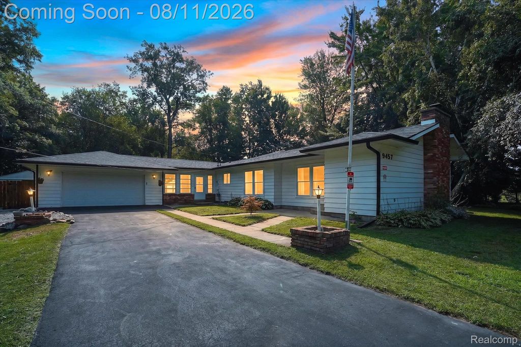 9457 Sheridan Road, Taymouth township