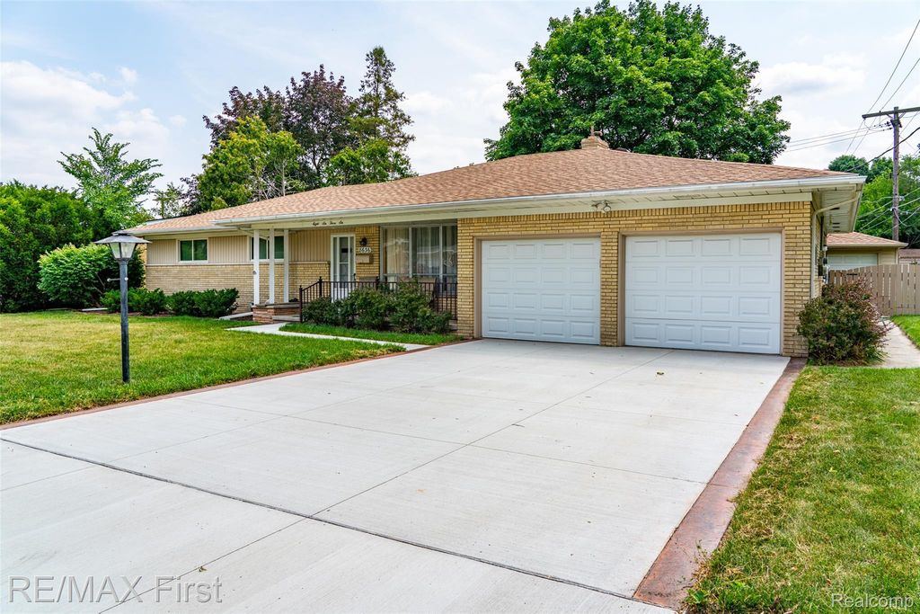 8636 Kidley Drive, Sterling Heights city