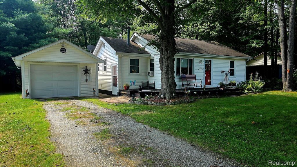 4677 Davidson Road, Kimball township