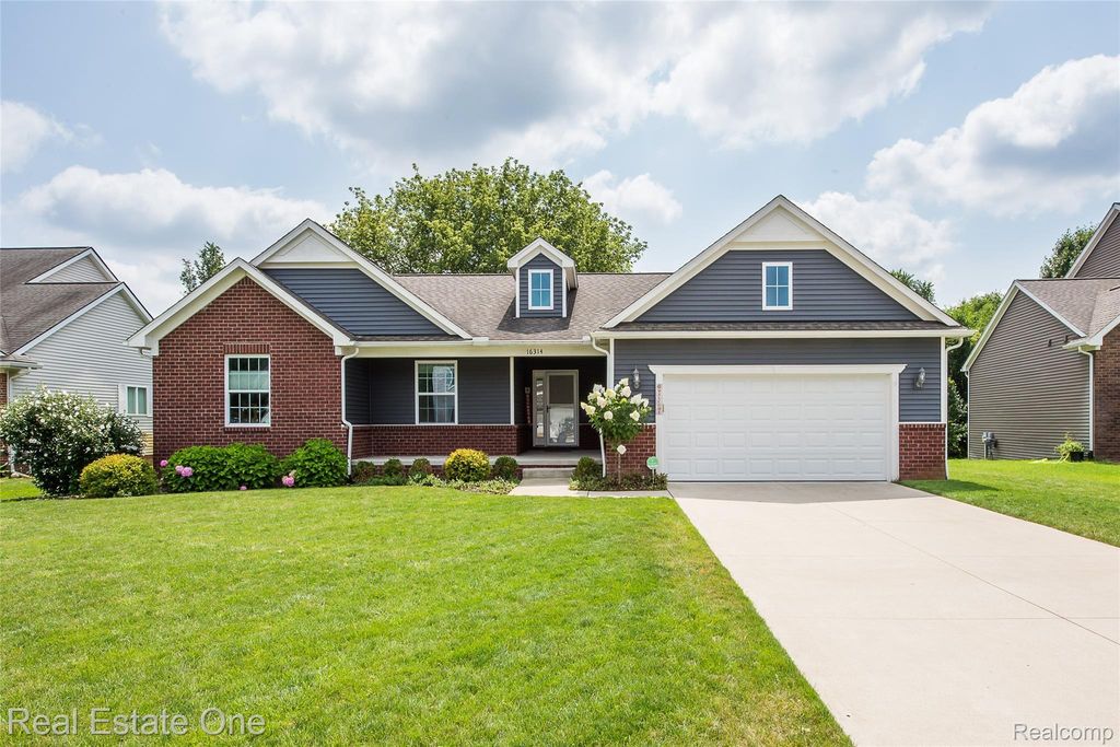 16314 Red Fox Trail, Fenton charter township