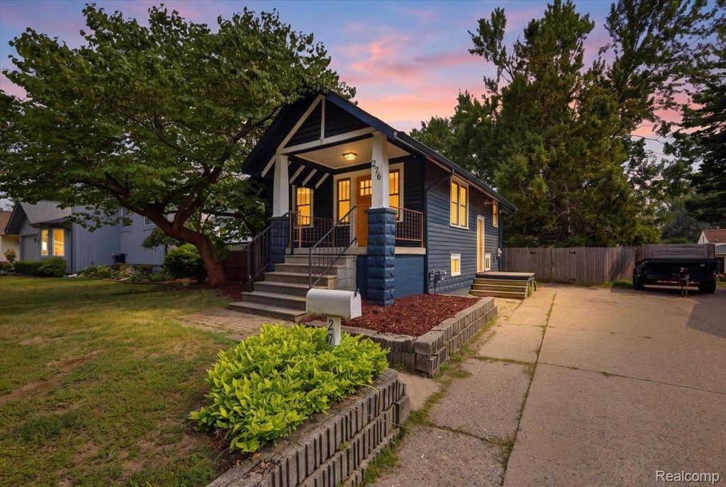 276 Walper Avenue, Clawson city