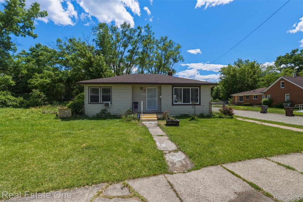 28151 Cherry Street, Inkster city
