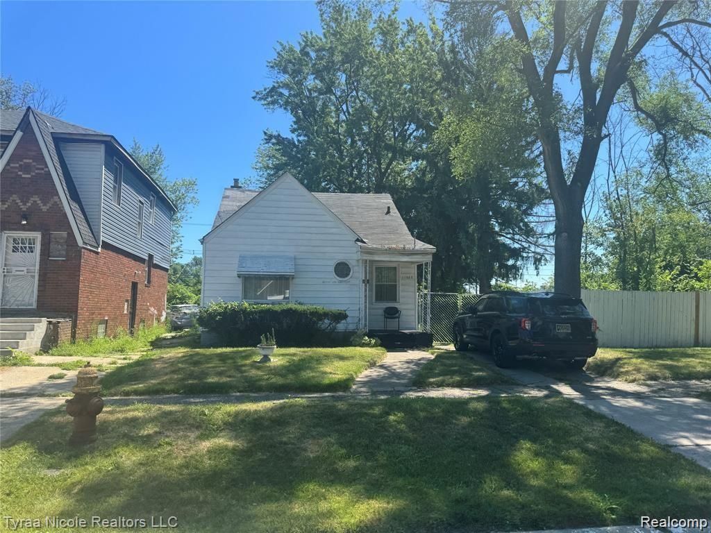 11668 Winthrop Street, Detroit city