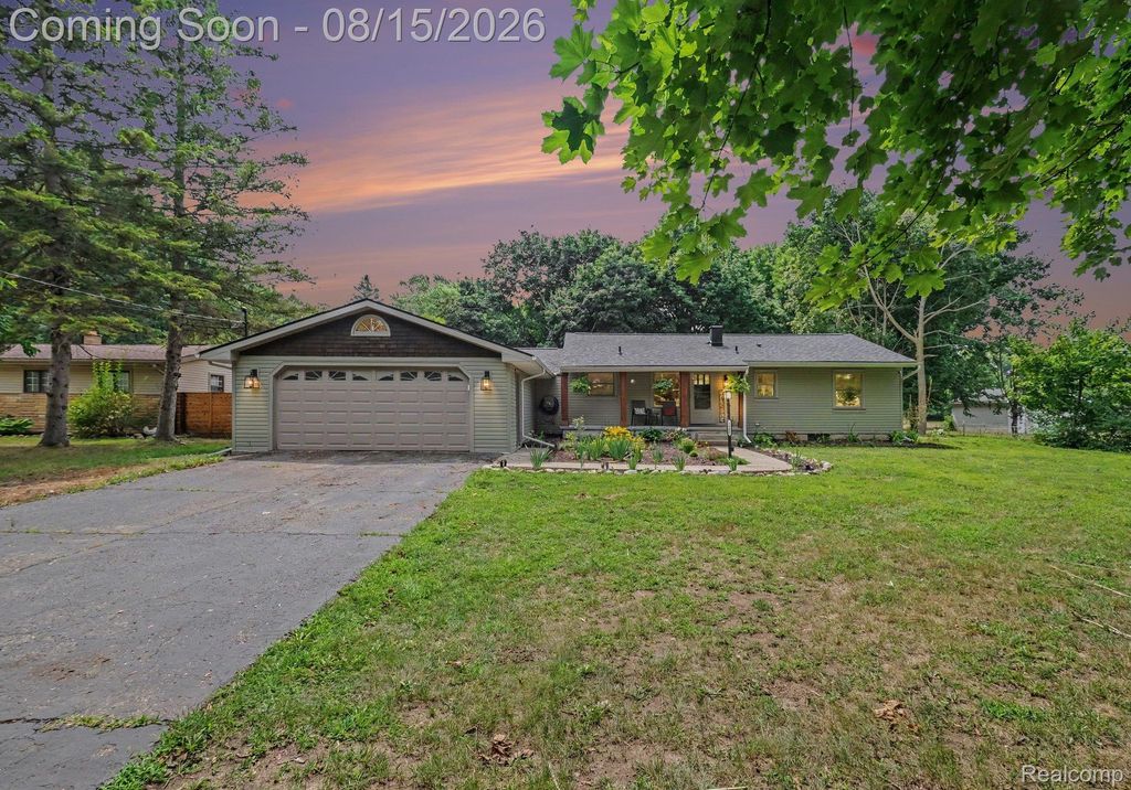 1460 Coutant Street, Flushing city