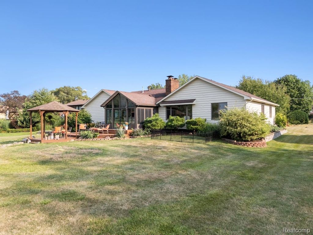 413 E Rolston Road, Linden city