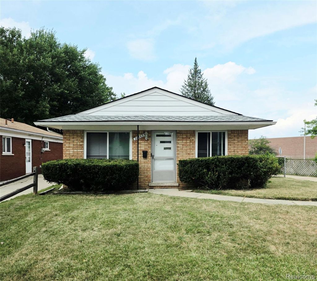 20663 Hollywood Street, Harper Woods city