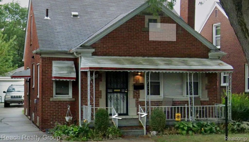 20495 Packard Street, Detroit city