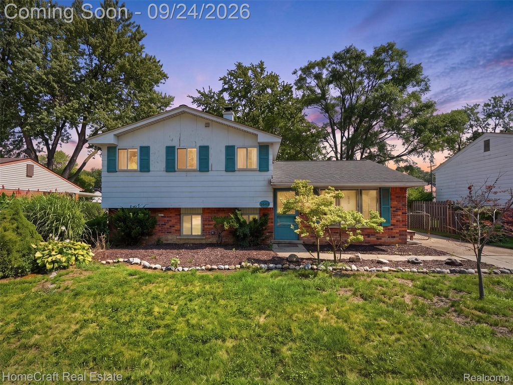 14156 Sunbury Street, Livonia